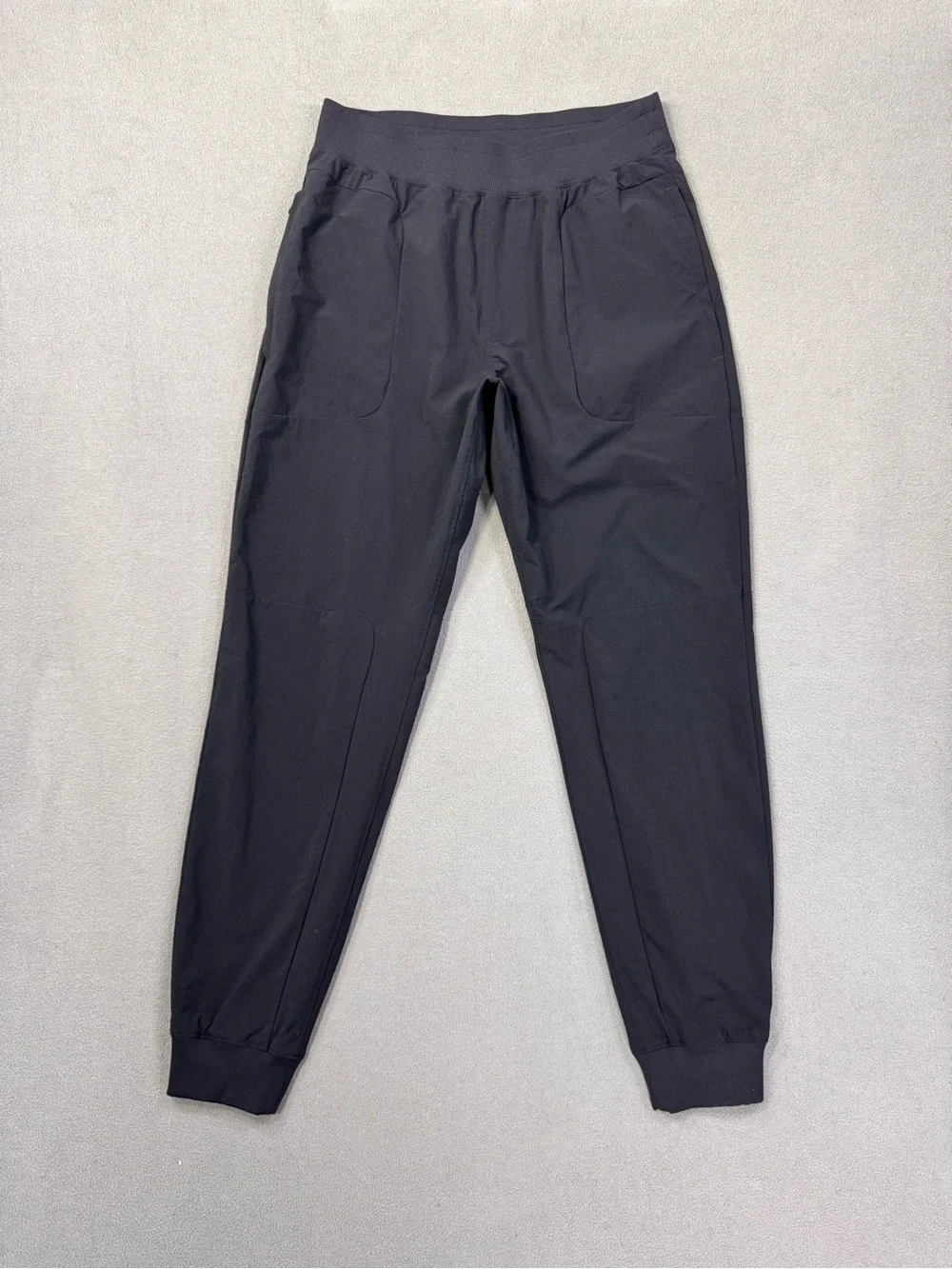 ALO Yoga Co-Op Joggers, Men's Black Performance Track Joggers, Medium